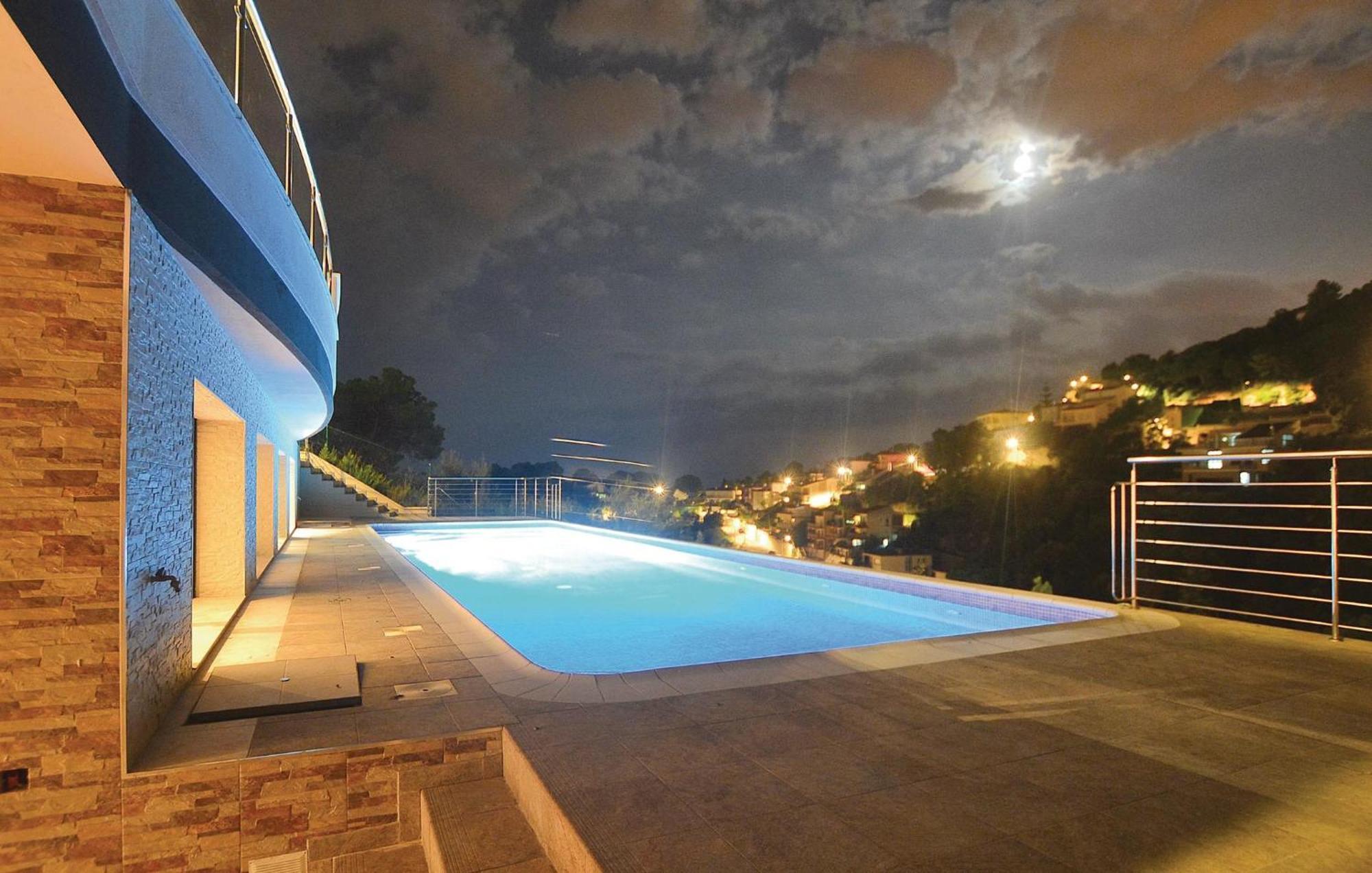 Nice Home In Santa Susanna With House Sea View Esterno foto